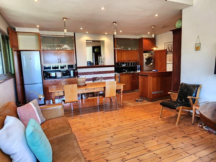 2 Bedroom Property for Sale in Sea Point Western Cape